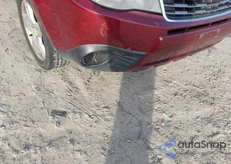 2010 Subaru Forester 2.5X Premium из США, поврежденный, VIN JF2SH6CC8AH791974